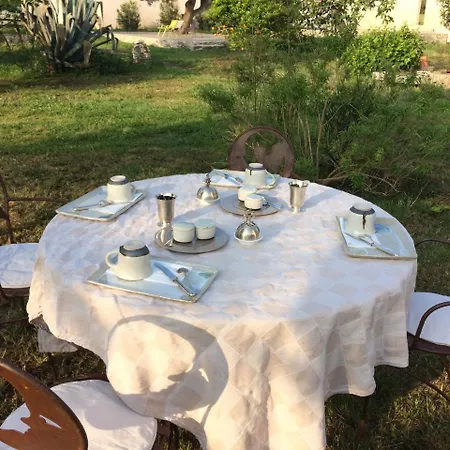 Alojamento de Acomodação e Pequeno-almoço A Loghja Di Cavallo Morto 3*