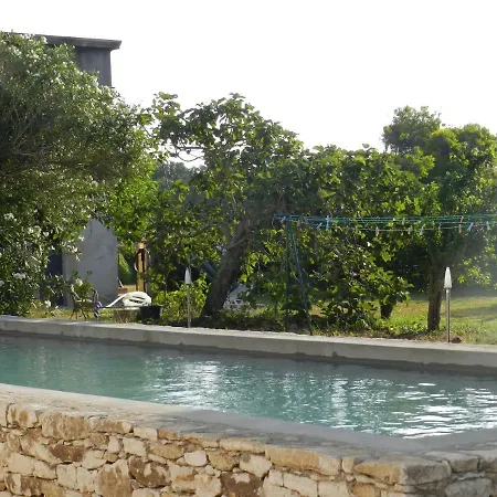 Alojamento de Acomodação e Pequeno-almoço A Loghja Di Cavallo Morto 3*